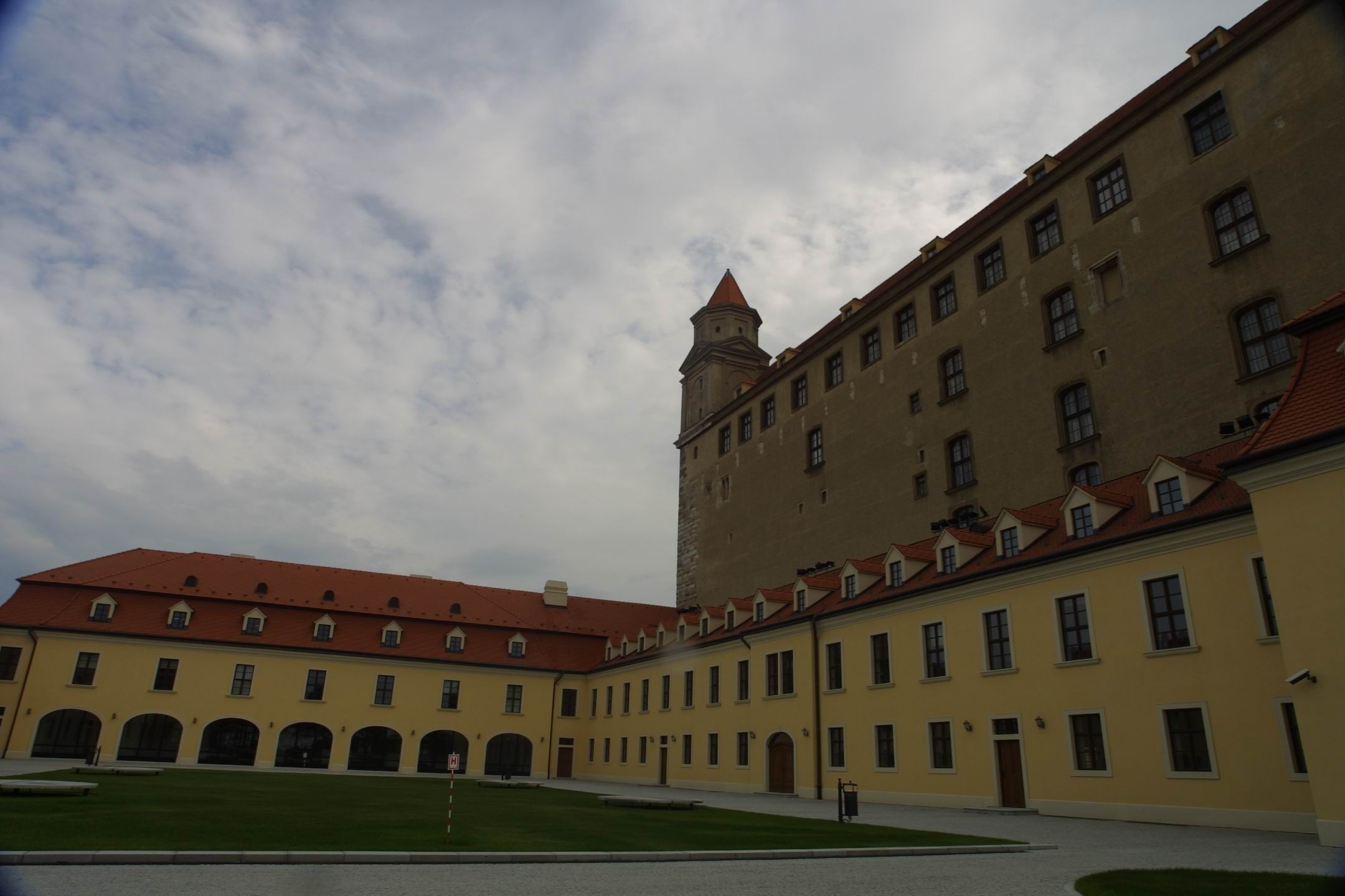 CRW_7475