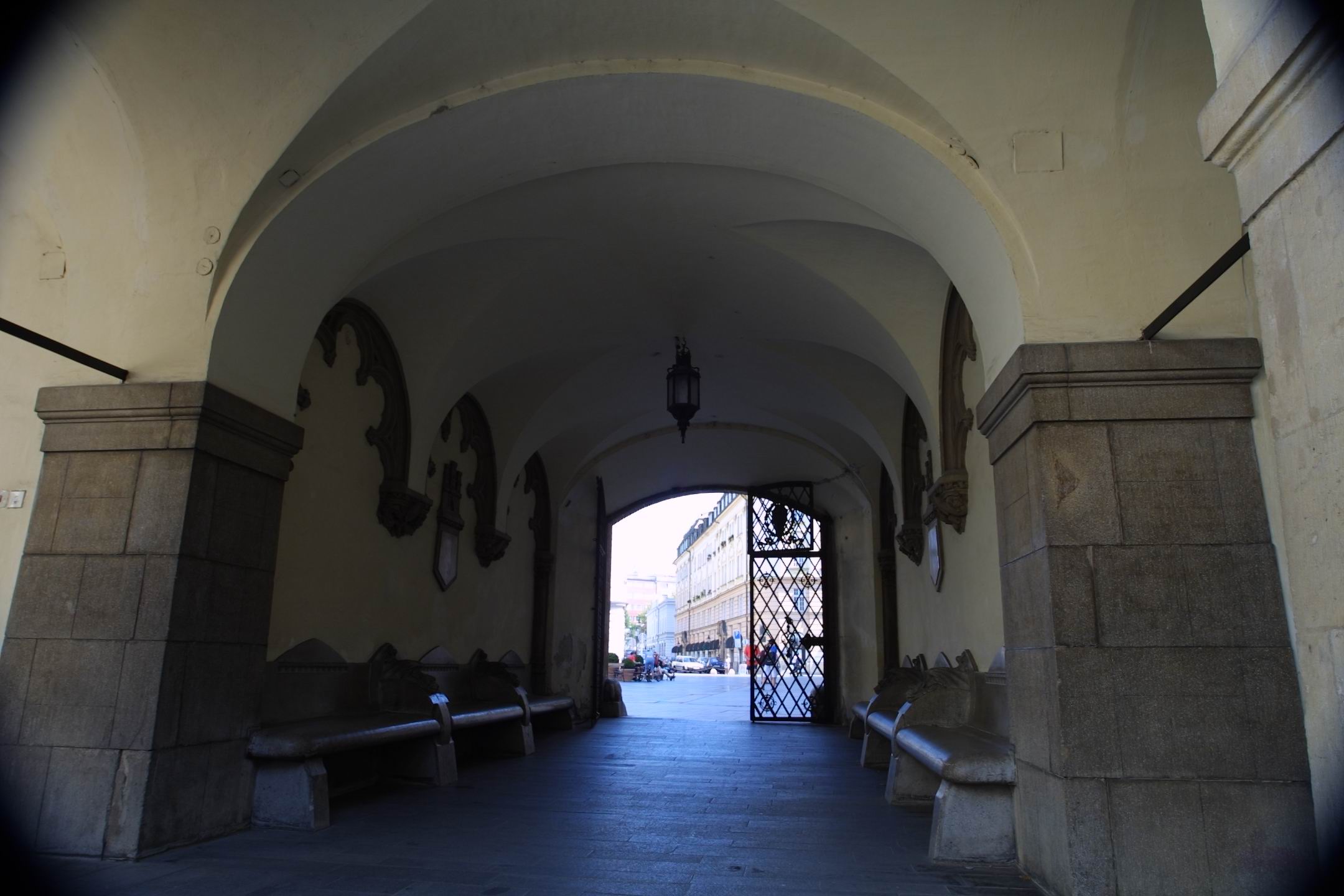 CRW_2561